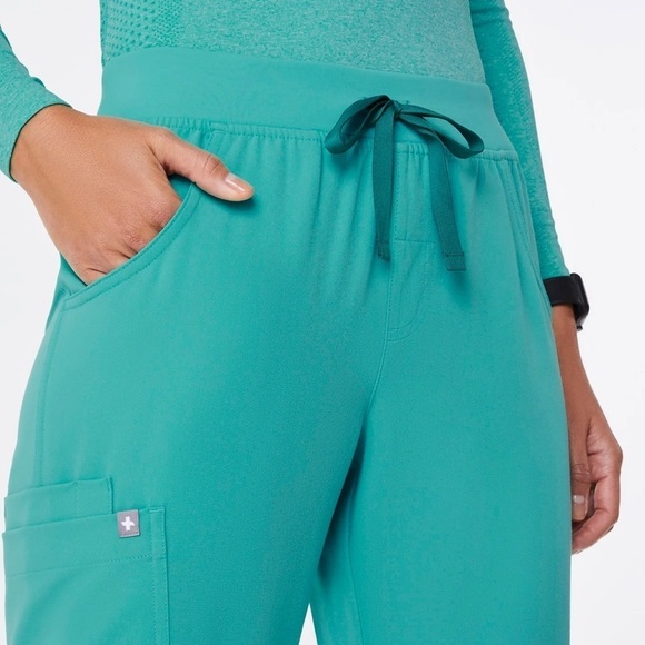 Figs Kade Cargo Scrub Pants™ - Size XLP - Picture 2 of 10